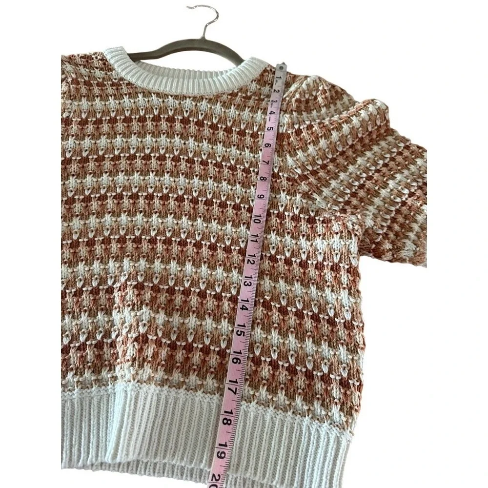 Universal Thread Womens Tan Cream Geometric Textured Knit Short Sleeve Sweater M